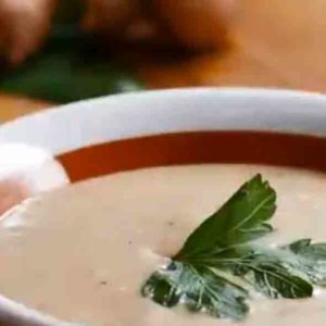سوپ قارچ و خامه